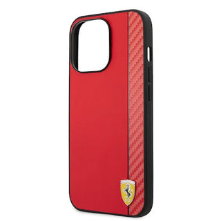 Ferrari Hard Case Pu Smooth And Carbon Effect Vertical Stripe Metal Logo - iPhone 14 Pro